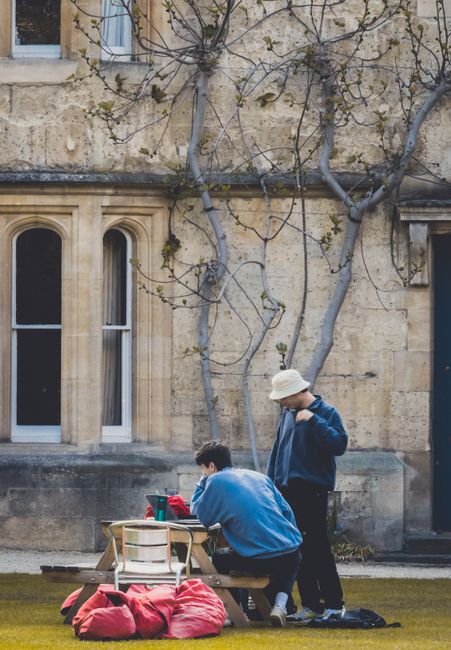 英国大学校园生活